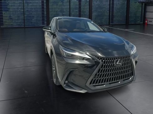 Certified 2024 Lexus NX 250 FWD image 3