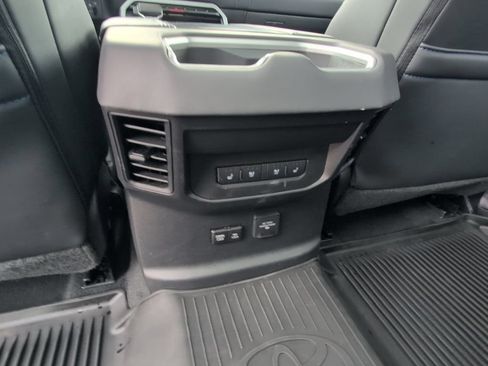 Used 2024 Toyota Tundra Platinum AWD/4WD image 15