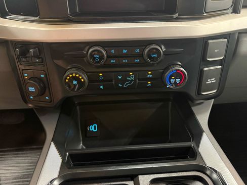Used 2023 Ford F250 XLT w/ FX4 Off-Road Package AWD/4WD image 20