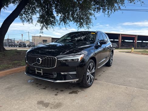 Used 2023 Volvo XC60 B5 Plus w/ Climate Package AWD/4WD image 1