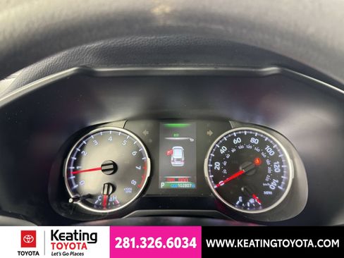 Used 2021 Toyota RAV4 LE FWD image 24