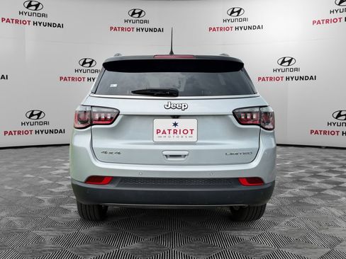 Used 2025 Jeep Compass Limited AWD/4WD image 4