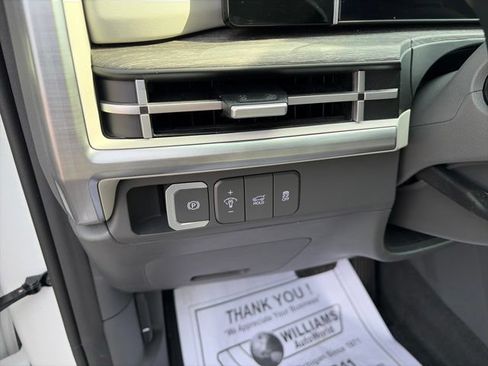 Certified 2025 Hyundai Santa Fe Calligraphy AWD/4WD image 11
