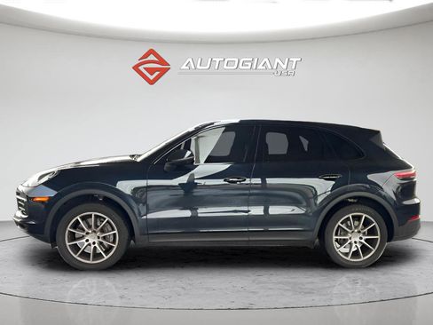 Used 2021 Porsche Cayenne image 2