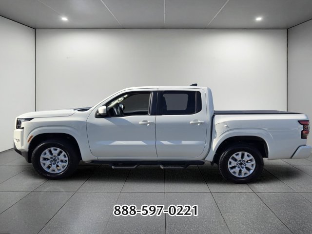 Used 2022 Nissan Frontier SV AWD/4WD image 2