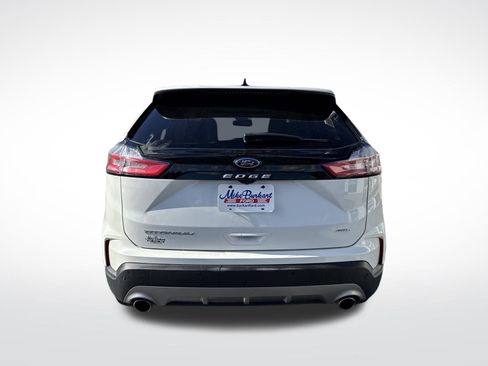 Certified 2022 Ford Edge Titanium image 10