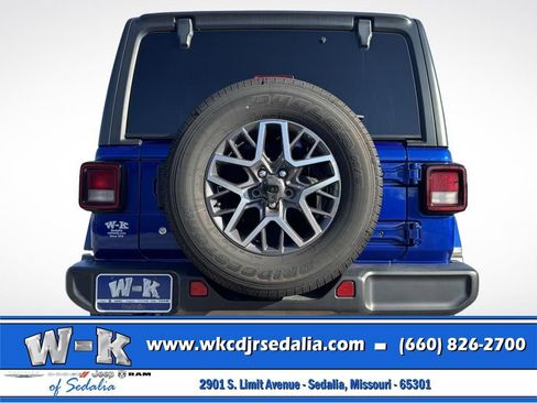 Used 2019 Jeep Wrangler Unlimited Sahara AWD/4WD image 5