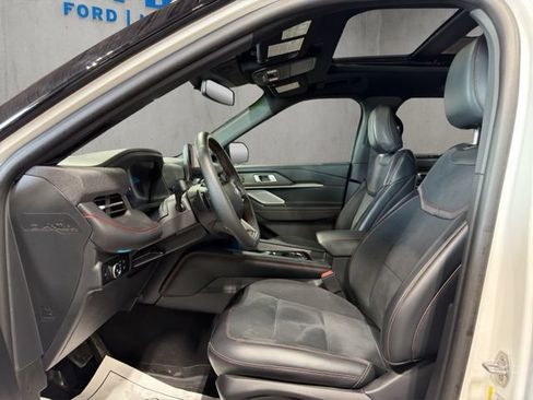 Certified 2025 Ford Explorer ST AWD/4WD image 7