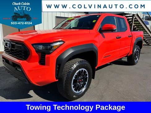 Used 2024 Toyota Tacoma TRD Off-Road w/ TRD Off Road Premium Package AWD/4WD image 3
