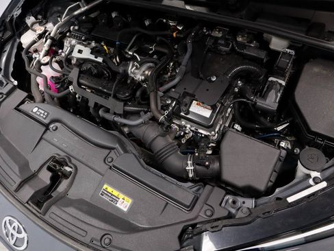 Used 2023 Toyota Prius LE image 17