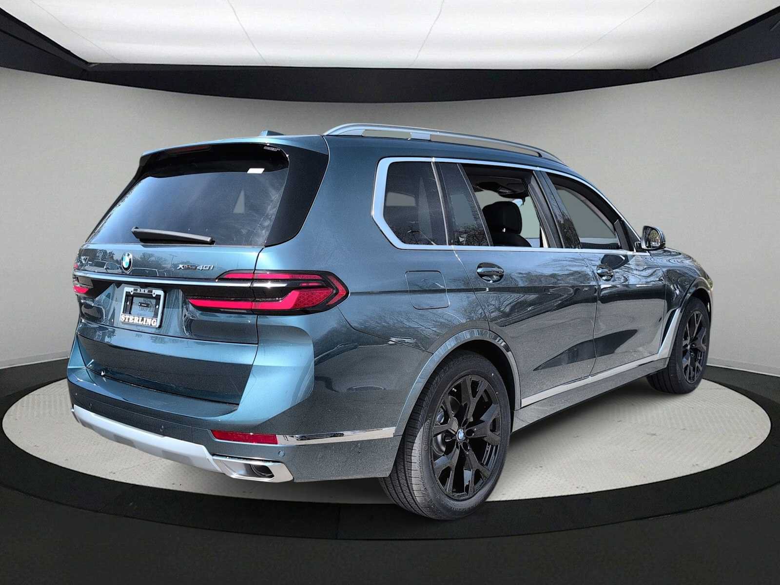 Used 2026 BMW X7 xDrive40i w/ Premium Package AWD/4WD image 8