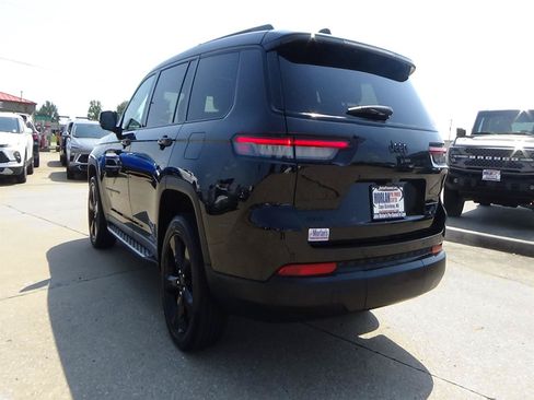 Certified 2025 Jeep Grand Cherokee L Altitude AWD/4WD image 8