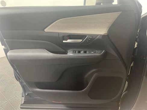 New 2026 Toyota Grand Highlander AWD image 21