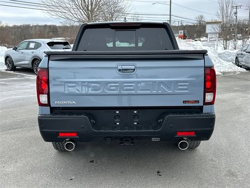 Used 2025 Honda Ridgeline TrailSport image 3