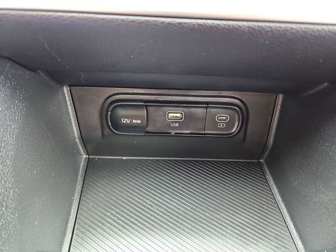 Used 2024 Kia Sportage LX image 19