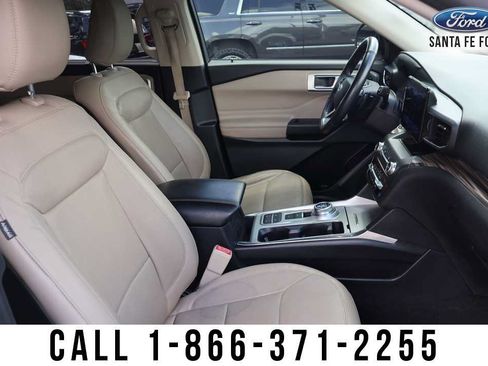 Used 2020 Ford Explorer Limited w/ Class III Trailer Tow Package RWD image 30