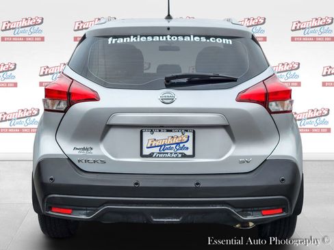 Used 2020 Nissan Kicks SV image 5