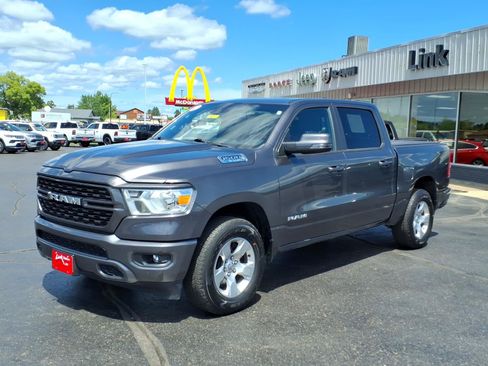 Used 2024 RAM 1500 Big Horn AWD/4WD image 8
