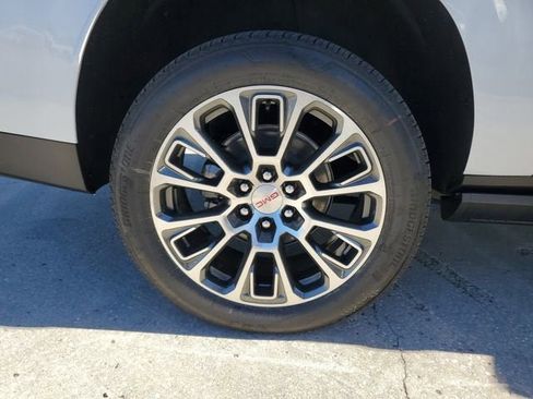 New 2026 GMC Yukon XL Denali w/ Sun & Power Step Package image 6