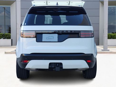 Certified 2025 Land Rover Discovery Dynamic SE image 6