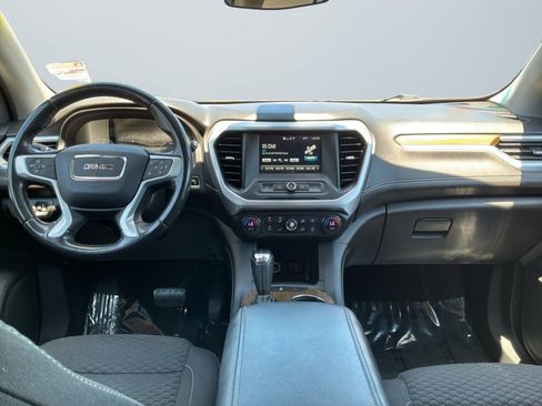 Used 2019 GMC Acadia SLE FWD image 10