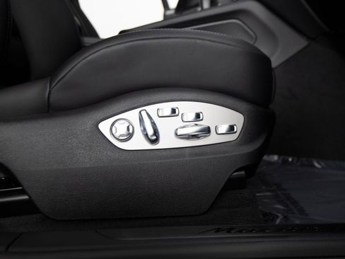 New 2026 Porsche Macan Turbo AWD/4WD image 35