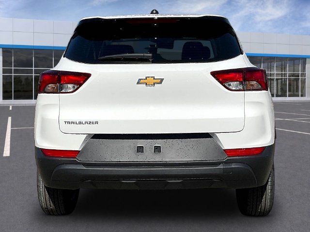 New 2026 Chevrolet TrailBlazer LS FWD image 4
