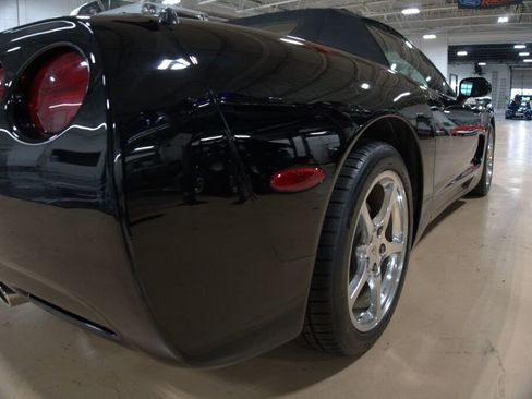 Used 2002 Chevrolet Corvette w/ Preferred Equipment Group2 image 23