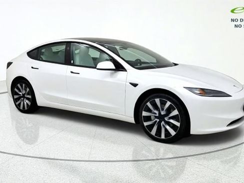 Used 2024 Tesla Model 3 Long Range RWD image 1