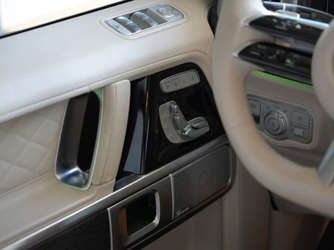 Used 2025 Mercedes-Benz G 550 image 16