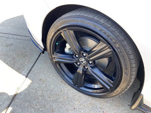 Used 2023 Honda Accord Sport image 25