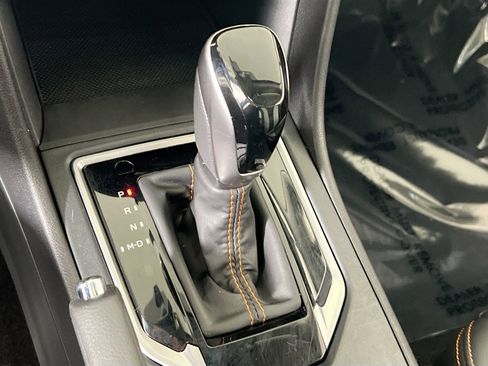 Used 2023 Subaru Crosstrek 2.5i Limited w/ Moonroof Package image 16