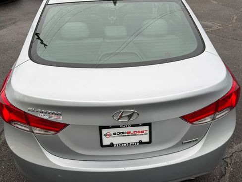 Used 2012 Hyundai Elantra Limited w/ Technology Pkg 5 image 16
