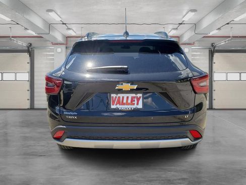 New 2026 Chevrolet Trax LT FWD image 5