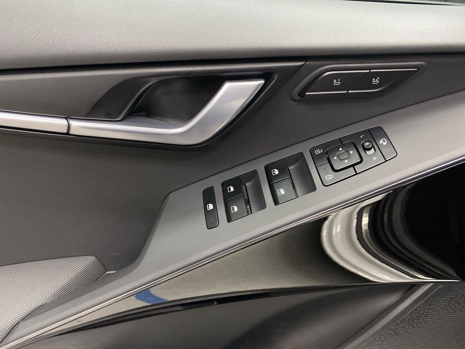 Used 2023 Kia Niro Wave w/ Wave Preserve Package FWD image 19