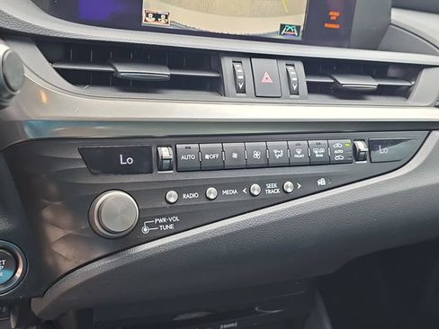 Used 2021 Lexus ES 350 w/ Accessory Package 2 FWD image 25