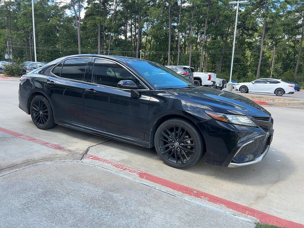 Used 2023 Toyota Camry XSE FWD image 1