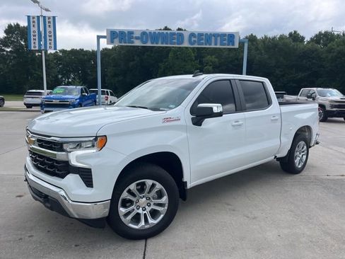 Used 2025 Chevrolet Silverado 1500 LT w/ Z71 Off-Road Package AWD/4WD image 2