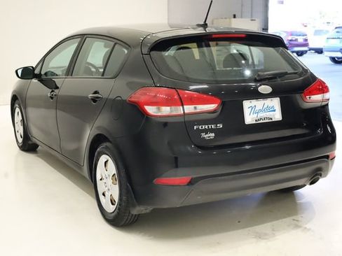 Used 2017 Kia Forte LX image 7