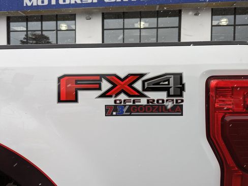 Used 2022 Ford F350 Lariat w/ Lariat Ultimate Package image 11