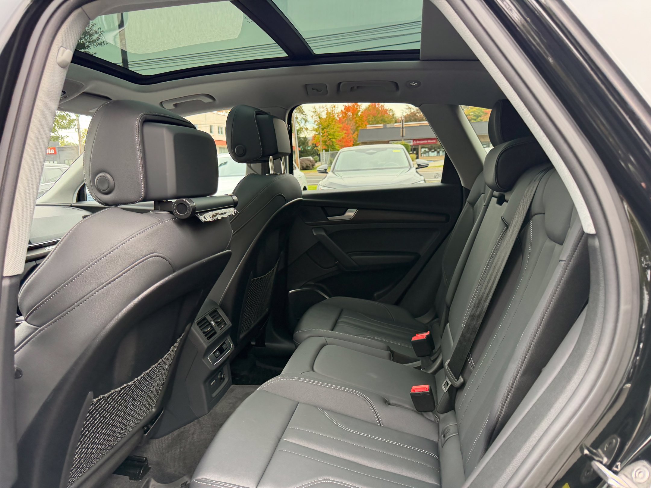 Used 2024 Audi Q5 2.0T Premium w/ Convenience Package AWD/4WD image 26