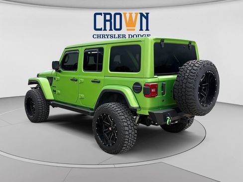 Used 2020 Jeep Wrangler Unlimited Sahara w/ Uconnect 4C Nav & Sound Group AWD/4WD image 5