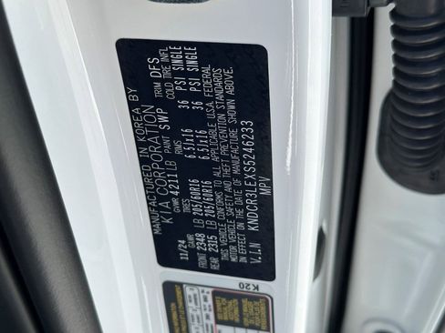 New 2025 Kia Niro EX image 27