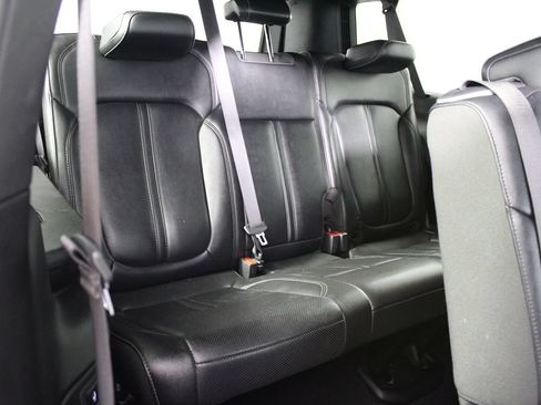 Used 2024 Jeep Wagoneer L Series II RWD image 41