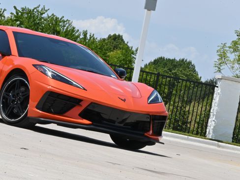 Used 2025 Chevrolet Corvette Stingray Preferred Cpe w/ Z51 Performance Package RWD image 39
