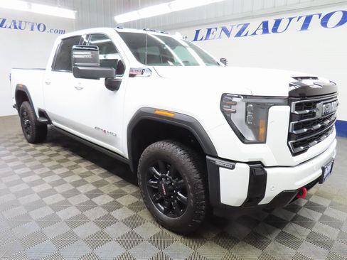 Used 2026 GMC Sierra 2500 AT4 image 3
