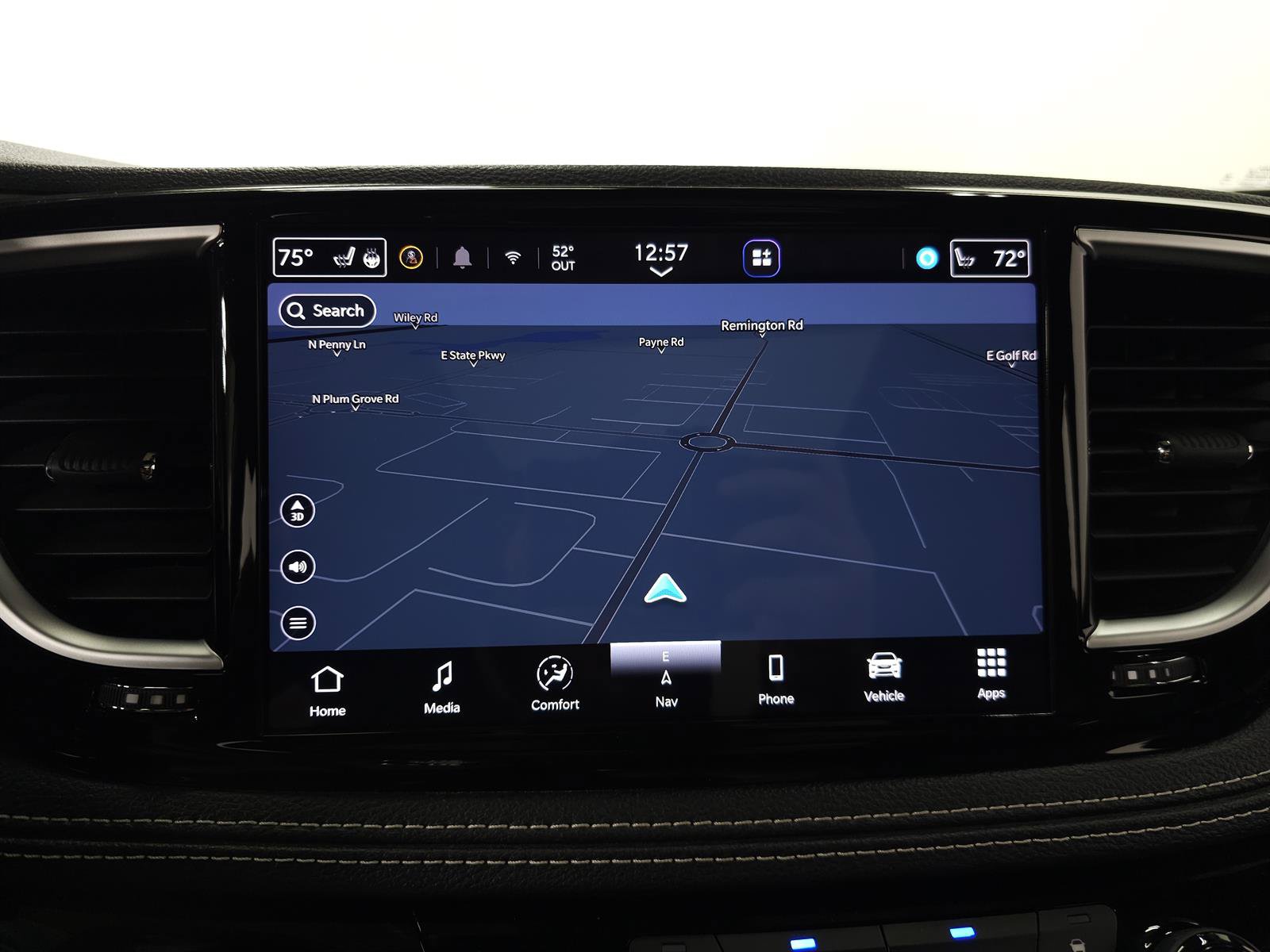 Used 2024 Chrysler Pacifica Premium FWD image 23