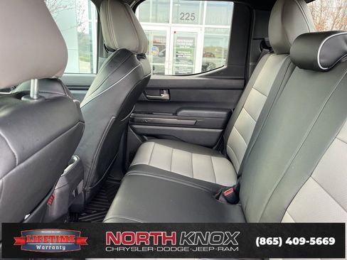 Used 2024 Toyota Tacoma TRD Off-Road image 13