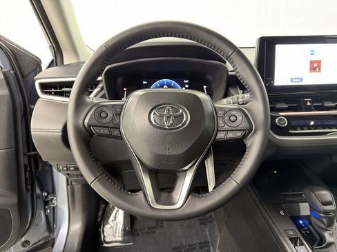 Used 2026 Toyota Corolla Cross LE w/ Moonroof Package FWD image 27