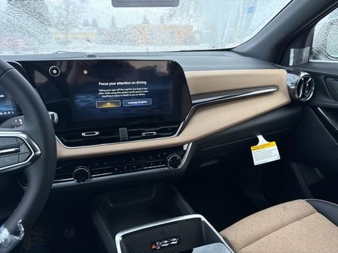 New 2026 Chevrolet Equinox ACTIV w/ Convenience Package III image 18